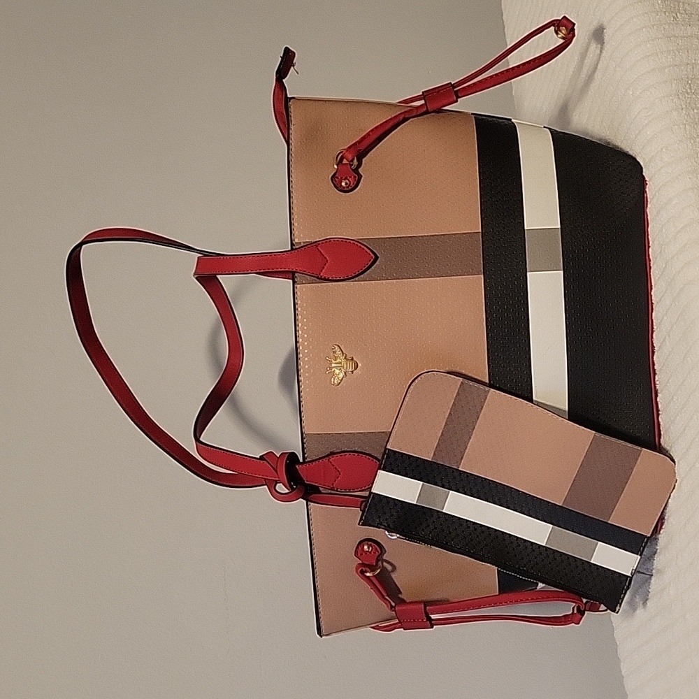 2-Piece "Bee" Large Plaid Tote with Pouch included.